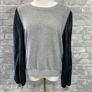 Whiteroom + Cactus Gray and Black Sweatshirt